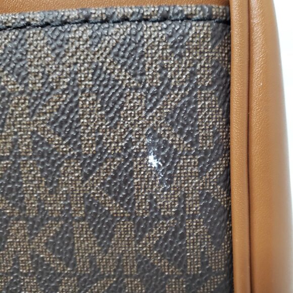 Michael Kors Large Travel Weekender Duffel Bag - Signature Logo PVC - Picture 14 of 16